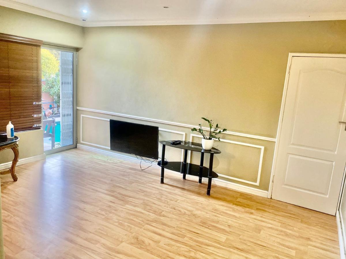 קייפטאון Beautiful Apartment In Century City מראה חיצוני תמונה